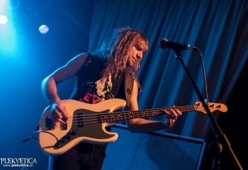 Skull Fist - Photo by Marc