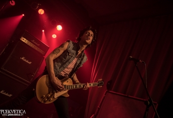 Skull Fist - Photo by Marc