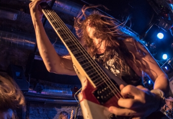 Skull Fist - Photo by Marc