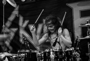 Skull Fist - Photo by Marc