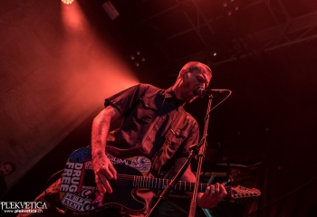 Stick To Your Guns - Photo by Marc