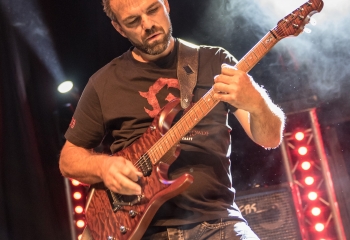 tHOLA - Photo by Marc