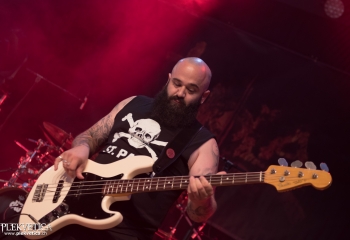 tHOLA - Photo by Marc