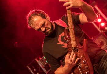 tHOLA - Photo by Marc