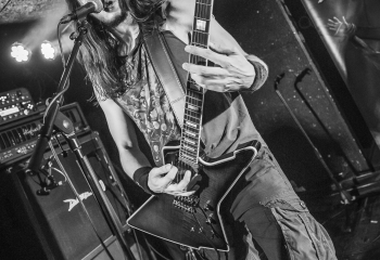 TRAITOR - Photo By Dänu