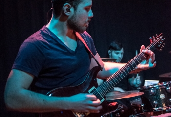 White Walls - Photo by Marc