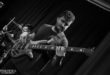 White Walls - Photo by Marc