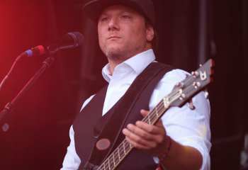 77 Bombay Street -  Photo By Peti