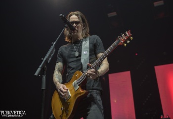 Alter Bridge - Photo by Marc
