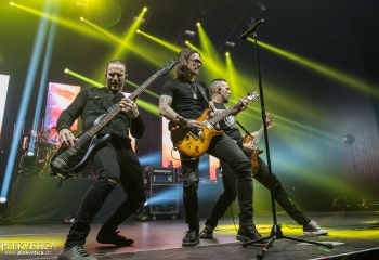 Alter Bridge - Photo by Marc