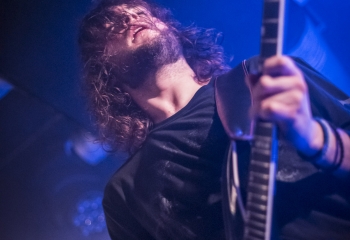 AM:PM - Photo By Dänu