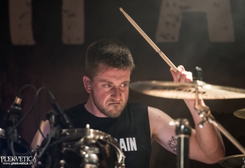 Angry Again - Photo by Nati