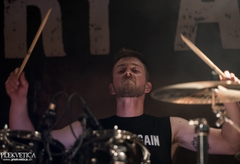 Angry Again - Photo by Nati