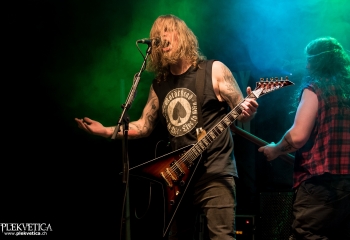 Angry Again - Photo by Nati