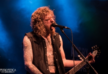 Angry Again - Photo by Nati