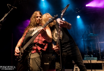 Angry Again - Photo by Nati