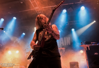 Angry Again - Photo by Nati