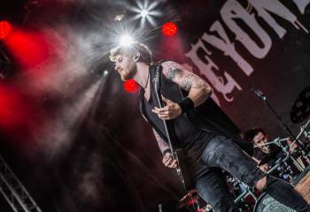 Beyond the Black - Photo by Eylül