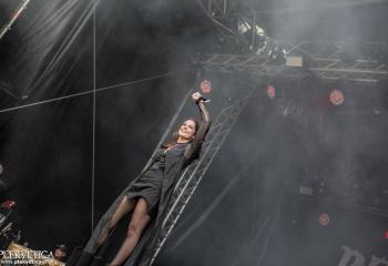 Beyond the Black - Photo by Eylül