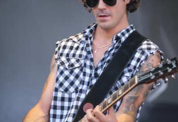 Call Me Peter -  Photo By Peti