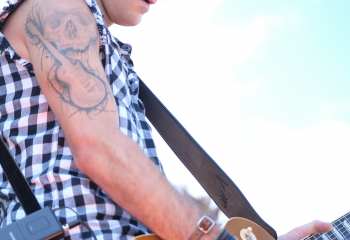 Call Me Peter -  Photo By Peti