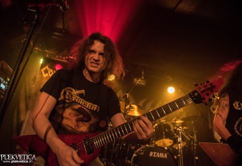 Comaniac- Photo By Marc