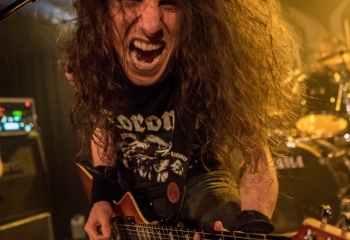 Comaniac- Photo By Marc