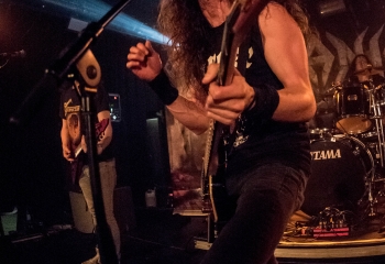 Comaniac- Photo By Marc