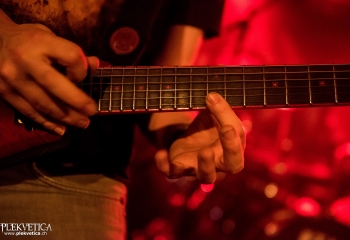 Comaniac- Photo By Marc