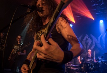 Comaniac - Photo By Marc