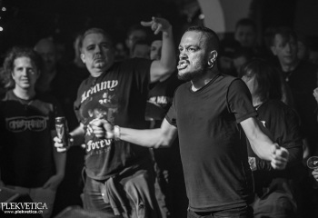 Constraint - Photo By Dänu