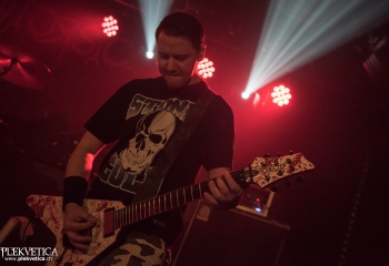 Contorison - Photo By Marc