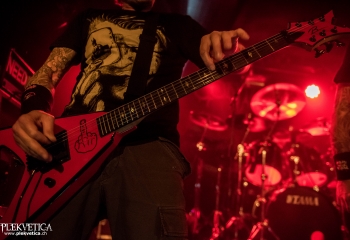 Contorison - Photo By Marc