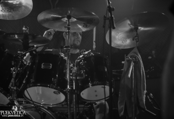 Contorison - Photo By Marc