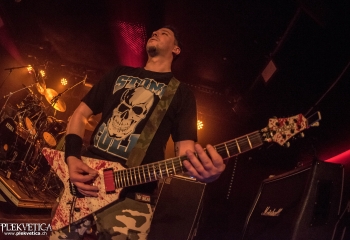 Contorison - Photo By Marc