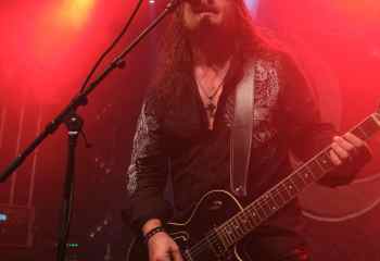 Crystal Ball - Photo By Peti