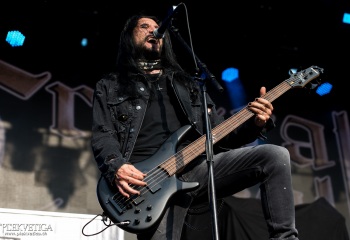 Crystal Ball - Photo by Nati