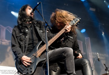 Crystal Ball - Photo by Nati