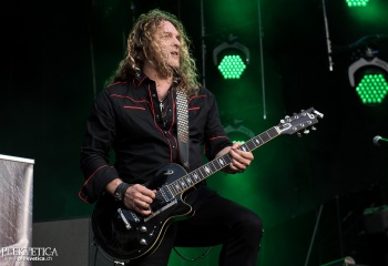 Crystal Ball - Photo by Nati