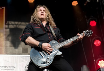 Crystal Ball - Photo by Nati