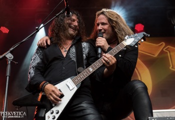 Crystal Ball - Photo by Nati