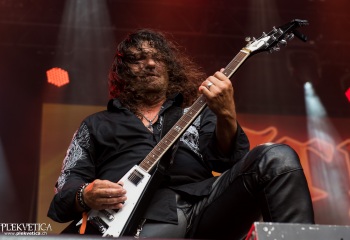 Crystal Ball - Photo by Nati