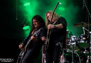 Crystal Ball - Photo by Nati