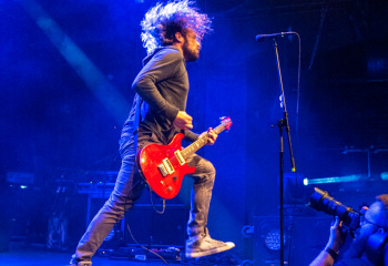 Devour the day - Photo by Roli