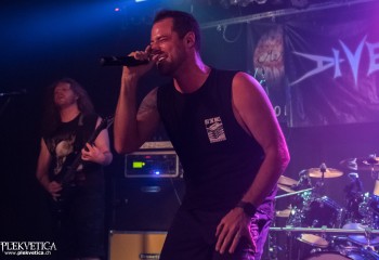 Divension - Photo by Nati