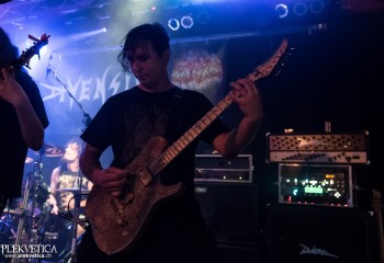 Divension - Photo by Nati