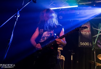 Divension - Photo by Nati