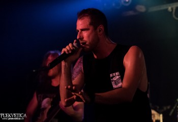 Divension - Photo by Nati