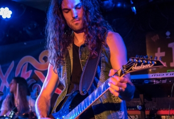 Dizzy Fox - Photo By Marc