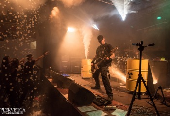 Driven Under - Photo by Marc